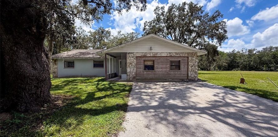 House in Odessa, Florida 5 bedrooms, 209.22 sq.m. № 1884531