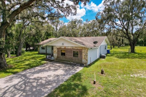 House in Odessa, Florida 5 bedrooms, 209.22 sq.m. № 1884531 - photo 2