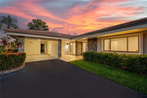 Купить кондоминиум в Холливуд, Флорида 2 спальни, 213.68м2, № 1977668 - фото 25