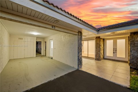 Купить кондоминиум в Холливуд, Флорида 2 спальни, 213.68м2, № 1977668 - фото 27