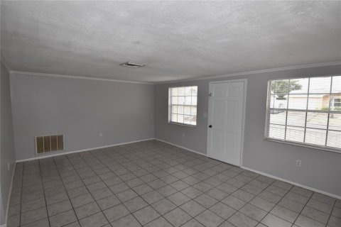 Villa ou maison à louer à Port Richey, Floride: 3 chambres, 120.4 m2 № 1915839 - photo 3