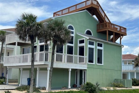 House in New Smyrna Beach, Florida 3 bedrooms, 255.3 sq.m. № 2199847 - photo 3