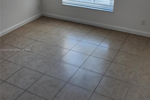 Apartment in Cutler Bay, Florida 2 bedrooms, 20773.04 sq.m. № 2066743 - photo 15