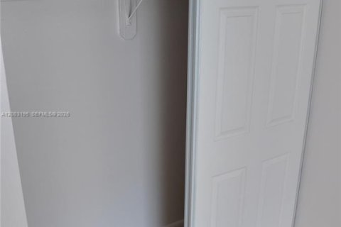 Apartment in Cutler Bay, Florida 2 bedrooms, 20773.04 sq.m. № 2066743 - photo 11