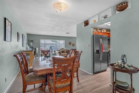 Casa en venta en Tamarac, Florida, 4 dormitorios, 184.13 m2 № 2299457 - foto 9