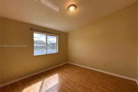 Condo in Homestead, Florida, 2 bedrooms  № 1953739 - photo 12