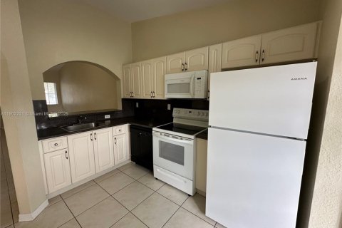 Condo in Homestead, Florida, 2 bedrooms  № 1953739 - photo 4