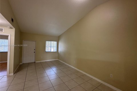 Condo in Homestead, Florida, 2 bedrooms  № 1953739 - photo 3