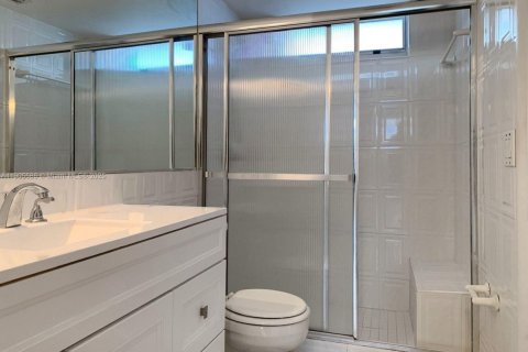 Купить кондоминиум в Авентура, Флорида 1 спальня, 70.88м2, № 1956228 - фото 11