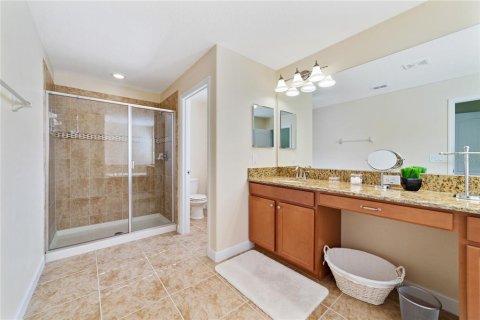 Casa en venta en Kissimmee, Florida, 5 dormitorios, 286.23 m2 № 1555908 - foto 13