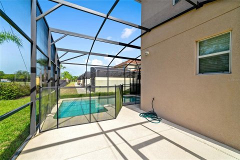Casa en venta en Kissimmee, Florida, 5 dormitorios, 286.23 m2 № 1555908 - foto 23
