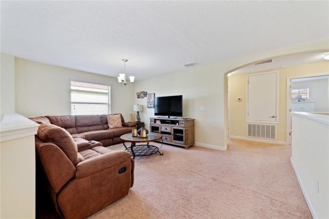 Casa en venta en Kissimmee, Florida, 5 dormitorios, 286.23 m2 № 1555908 - foto 11