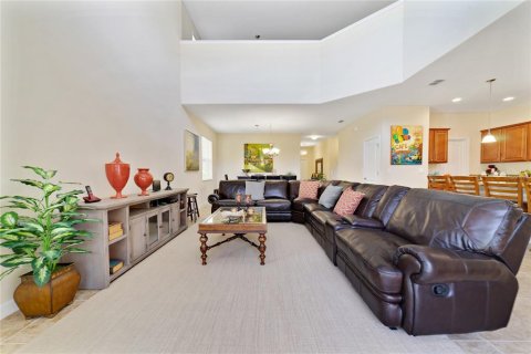 Casa en venta en Kissimmee, Florida, 5 dormitorios, 286.23 m2 № 1555908 - foto 20