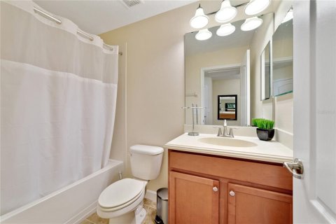 Casa en venta en Kissimmee, Florida, 5 dormitorios, 286.23 m2 № 1555908 - foto 10