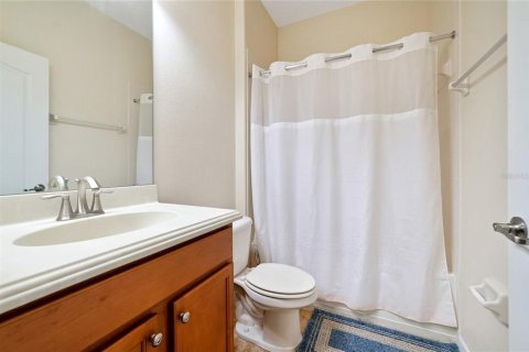Casa en venta en Kissimmee, Florida, 5 dormitorios, 286.23 m2 № 1555908 - foto 3