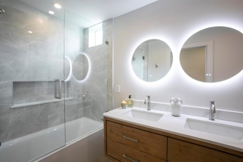 House in Palm Beach Gardens, Florida 3 bedrooms, 202.34 sq.m. № 2146932 - photo 23