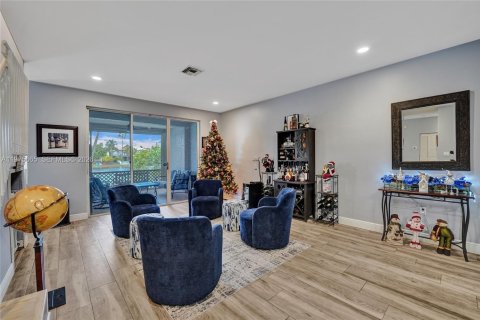 Casa en alquiler en Miramar, Florida, 5 dormitorios, 281.87 m2 № 2042760 - foto 6