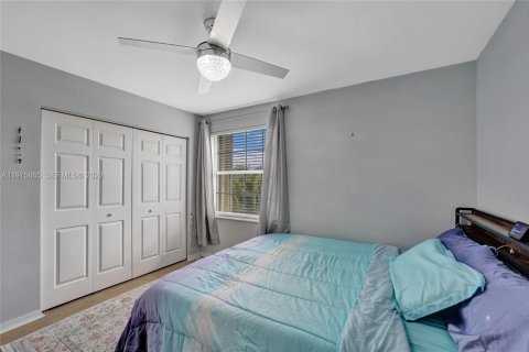 Casa en alquiler en Miramar, Florida, 5 dormitorios, 281.87 m2 № 2042760 - foto 27