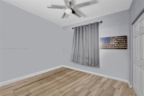 Casa en alquiler en Miramar, Florida, 5 dormitorios, 281.87 m2 № 2042760 - foto 11