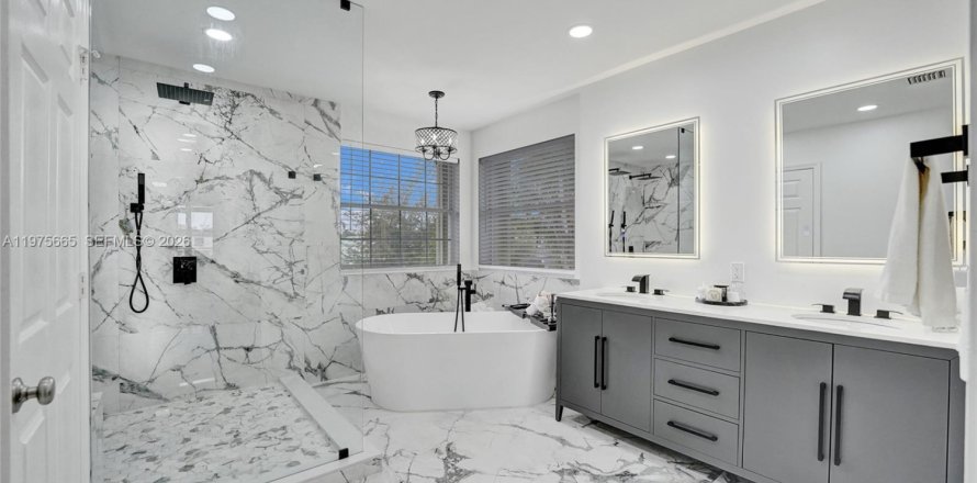 Casa en Miramar, Florida 5 dormitorios, 281.87 m2 № 2042760