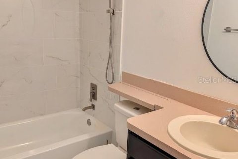 Condo in Apopka, Florida, 2 bedrooms № 2150357 - photo 22