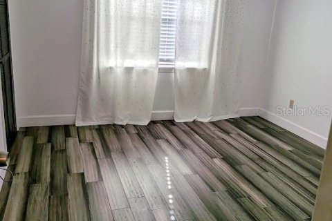 Condo in Apopka, Florida, 2 bedrooms № 2150357 - photo 6