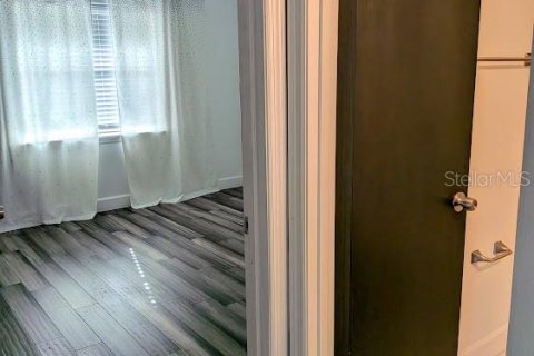Condo in Apopka, Florida, 2 bedrooms № 2150357 - photo 21