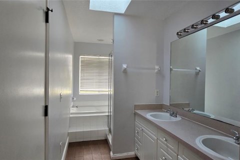 Снять в аренду таунхаус в Дэвенпорт, Флорида 6 комнат, 134.52м2, № 1906856 - фото 16