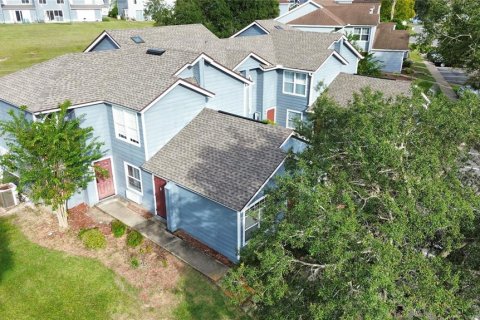 Снять в аренду таунхаус в Дэвенпорт, Флорида 6 комнат, 134.52м2, № 1906856 - фото 1