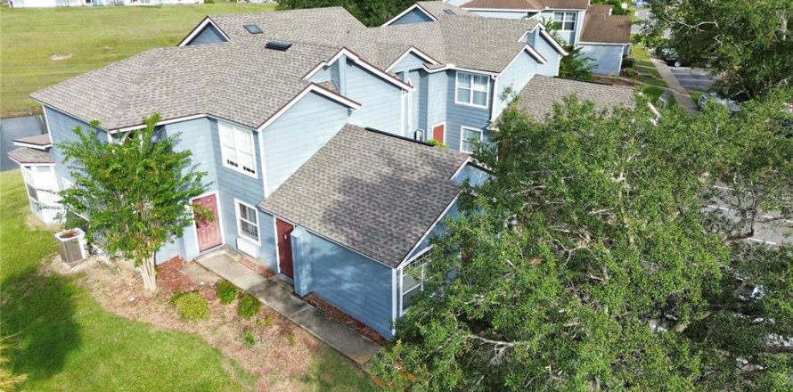 Adosado en Davenport, Florida 3 dormitorios, 134.52 m2 № 1906856