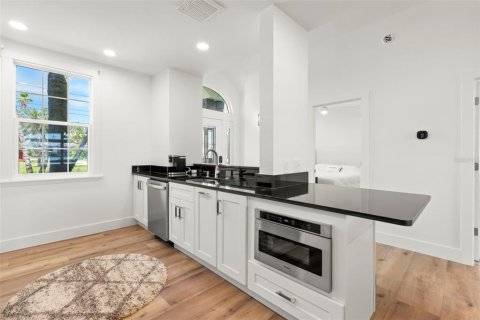 Casa en alquiler en Clearwater, Florida, 3 dormitorios, 192.12 m2 № 1916819 - foto 15