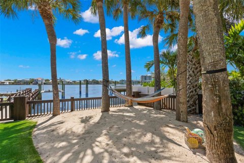 Casa en alquiler en Clearwater, Florida, 3 dormitorios, 192.12 m2 № 1916819 - foto 29