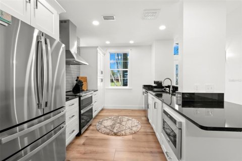 Casa en alquiler en Clearwater, Florida, 3 dormitorios, 192.12 m2 № 1916819 - foto 13