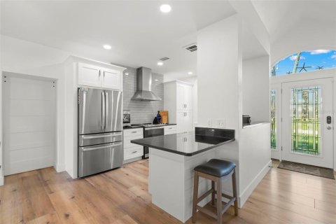 Casa en alquiler en Clearwater, Florida, 3 dormitorios, 192.12 m2 № 1916819 - foto 11