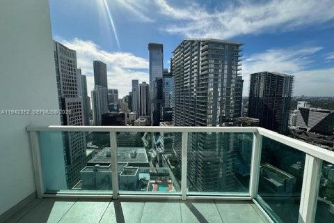 Condominio en alquiler en Miami, Florida, 1 dormitorio, 98.29 m2 № 1999825 - foto 21