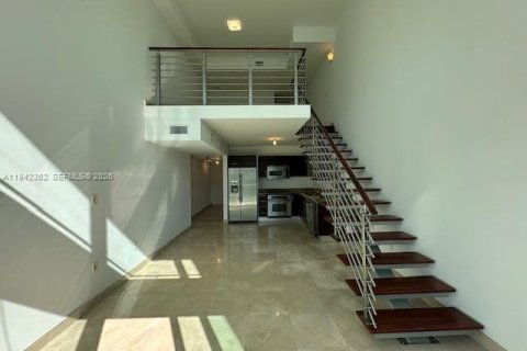 Condominio en alquiler en Miami, Florida, 1 dormitorio, 98.29 m2 № 1999825 - foto 7
