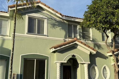 Condominio en Homestead, Florida, 3 dormitorios № 2077964