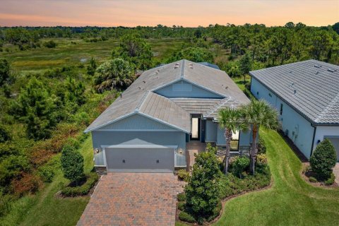 House in Port St. Lucie, Florida 3 bedrooms, 200.02 sq.m. № 2191052