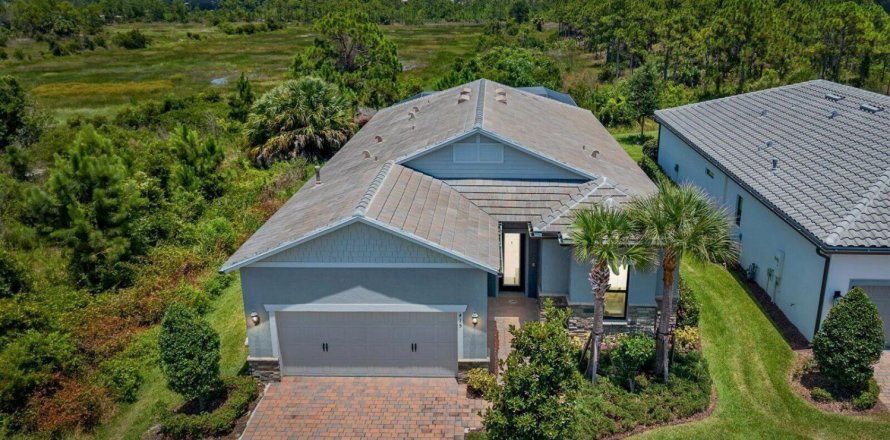 House in Port St. Lucie, Florida 3 bedrooms, 200.02 sq.m. № 2191052