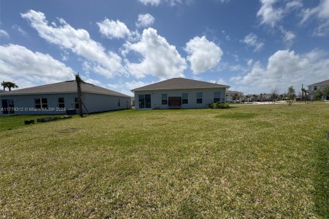 Villa ou maison à vendre à St. Lucie, Floride: 3 chambres, 128.02 m2 № 1709154 - photo 23