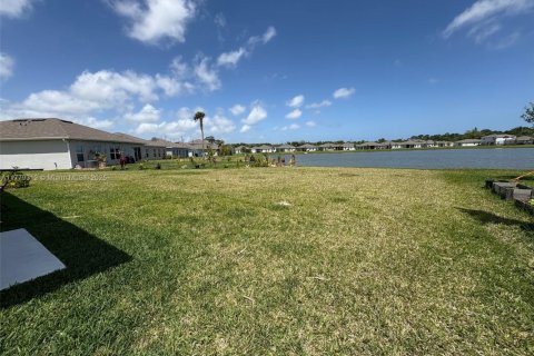 Villa ou maison à vendre à St. Lucie, Floride: 3 chambres, 128.02 m2 № 1709154 - photo 25