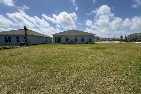 Villa ou maison à vendre à St. Lucie, Floride: 3 chambres, 128.02 m2 № 1709154 - photo 26