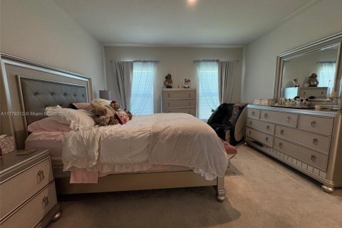 Villa ou maison à vendre à St. Lucie, Floride: 3 chambres, 128.02 m2 № 1709154 - photo 17