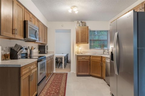 House in Orlando, Florida 3 bedrooms, 117.43 sq.m. № 1801528 - photo 8