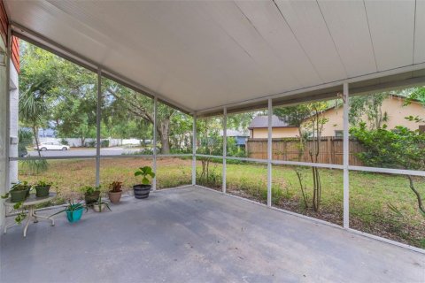House in Orlando, Florida 3 bedrooms, 117.43 sq.m. № 1801528 - photo 18