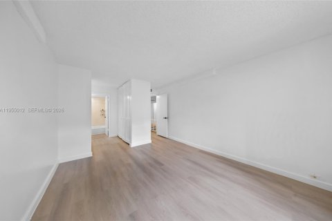 Appartement à louer à Lauderhill, Floride: 1 chambre, 74.32 m2 № 2010867 - photo 17