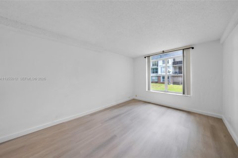 Appartement à louer à Lauderhill, Floride: 1 chambre, 74.32 m2 № 2010867 - photo 18