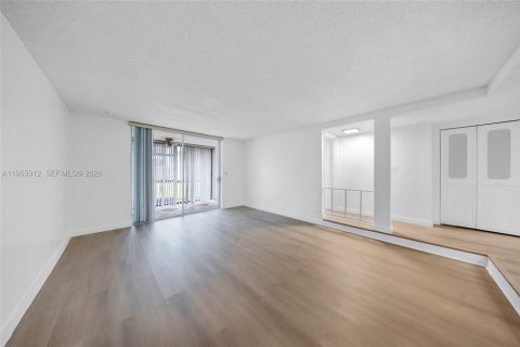 Appartement à louer à Lauderhill, Floride: 1 chambre, 74.32 m2 № 2010867 - photo 12