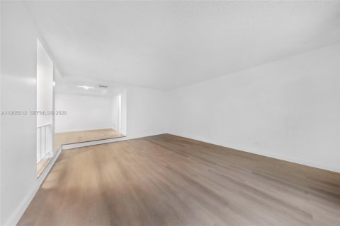 Appartement à louer à Lauderhill, Floride: 1 chambre, 74.32 m2 № 2010867 - photo 9