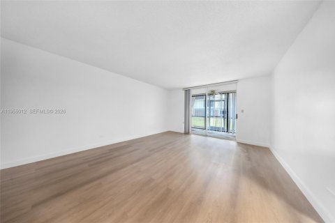 Appartement à louer à Lauderhill, Floride: 1 chambre, 74.32 m2 № 2010867 - photo 8